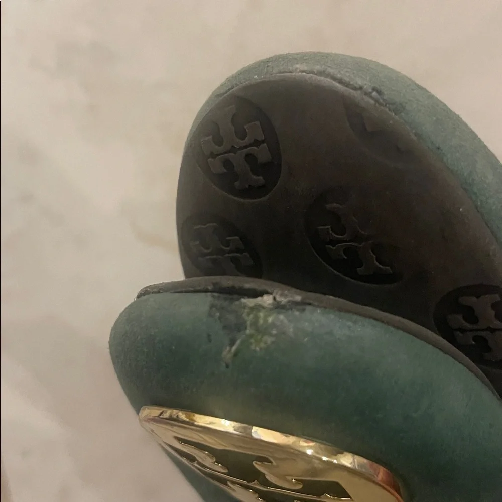 Tory Burch Traveler green Suede Flats size 6